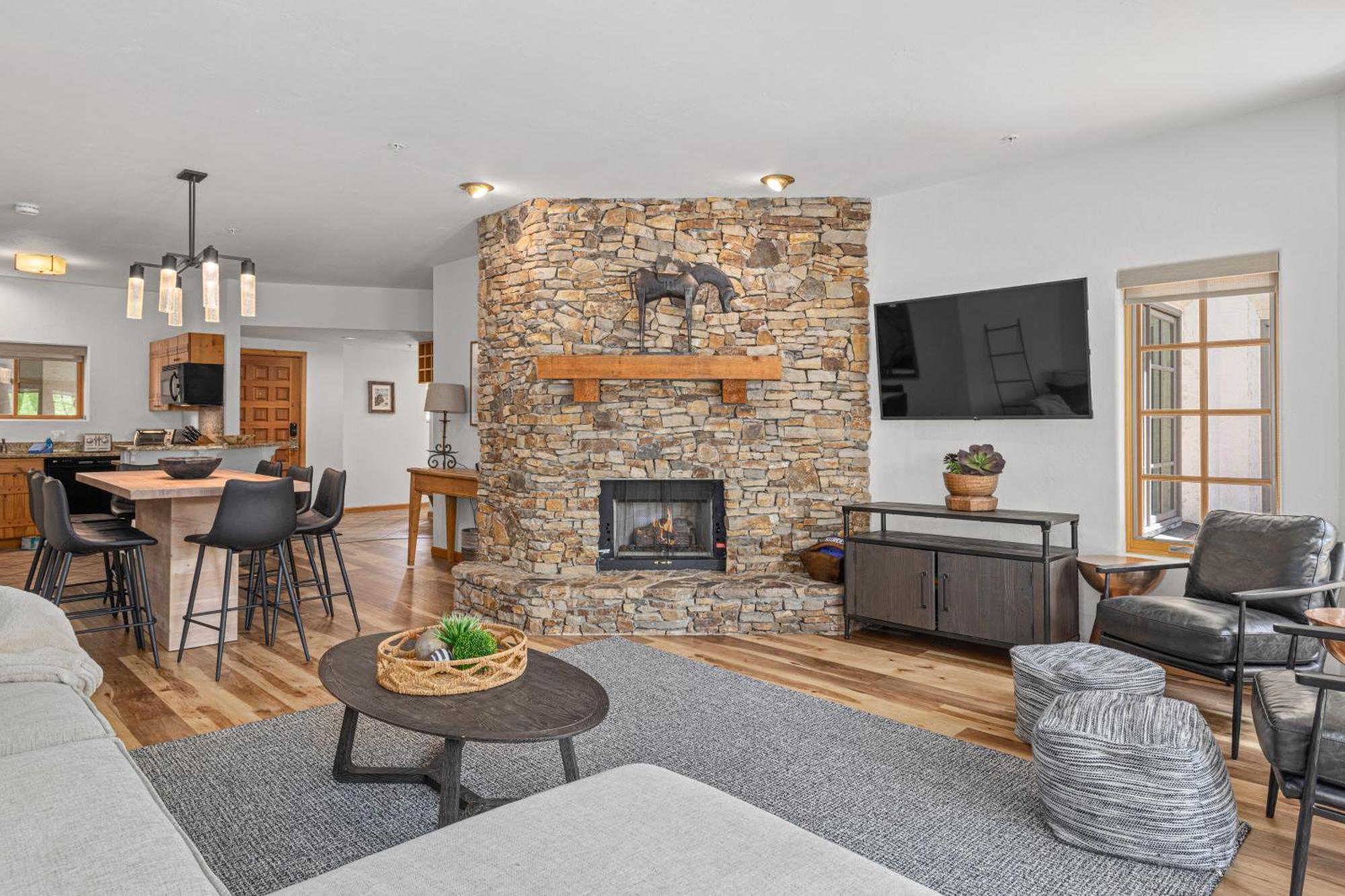 Westermere Telluride Room photo
