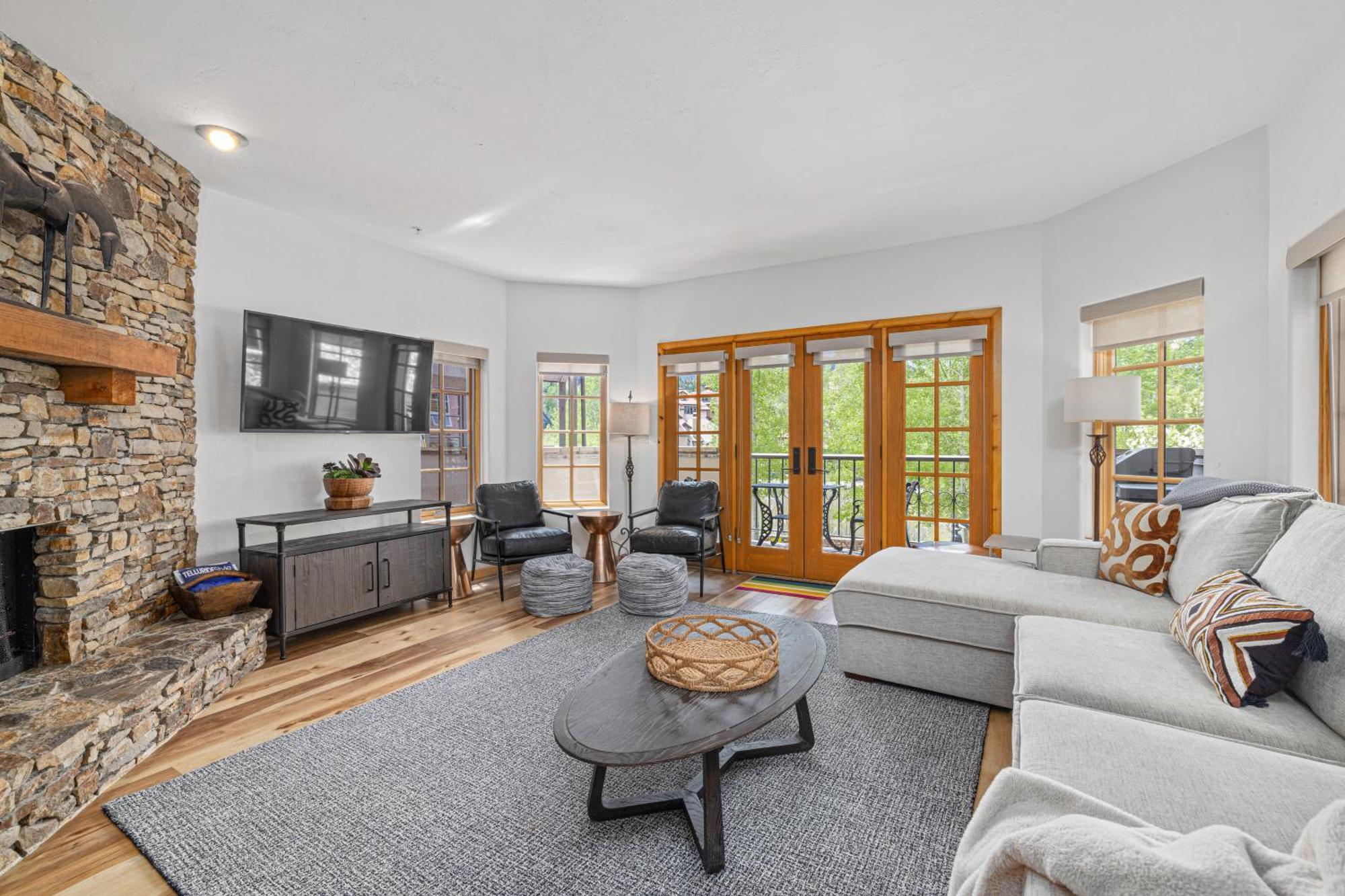 Westermere Telluride Room photo